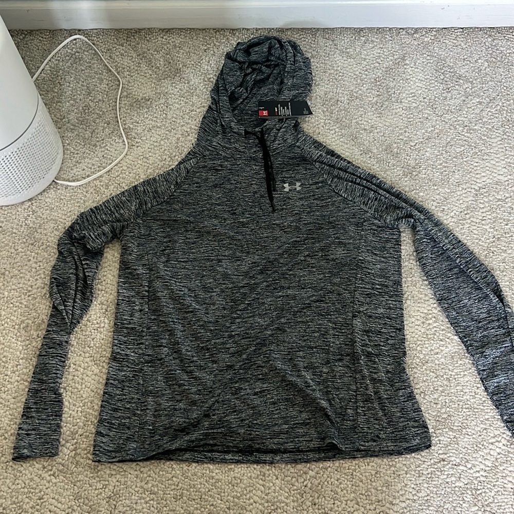 NEVER BEEN WORN, Under Armour Grey Sweatshirt